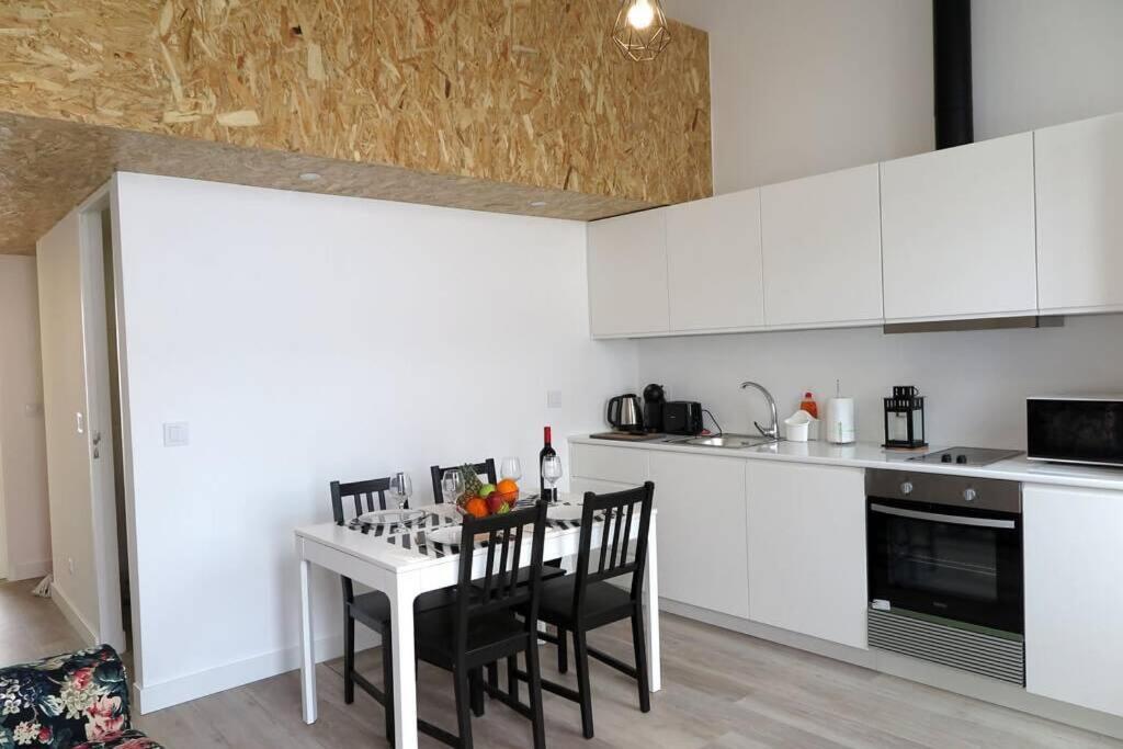 Downtown Houses 7 Apartment ปอนตาเดลกาดา ภายนอก รูปภาพ
