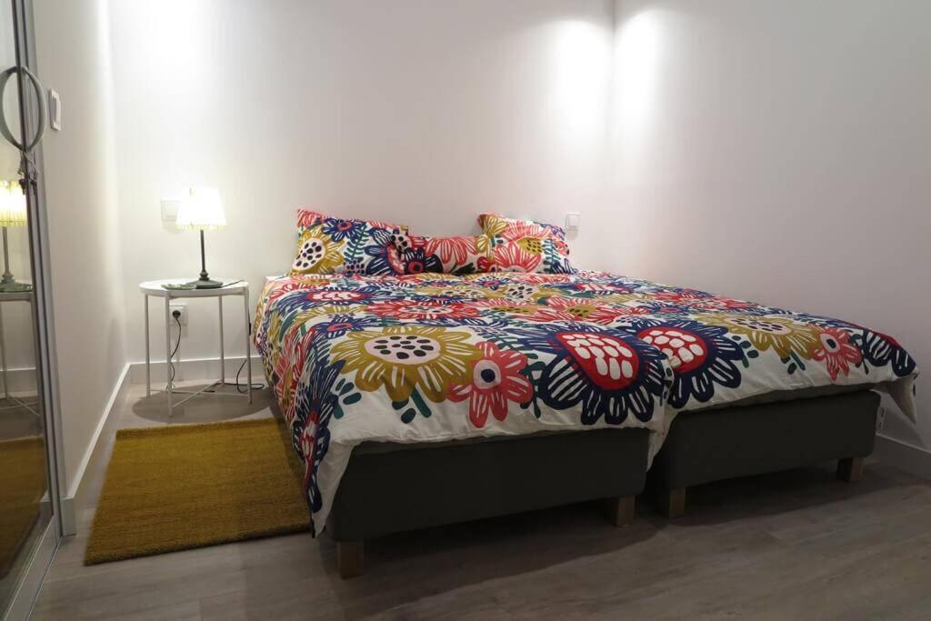 Downtown Houses 7 Apartment ปอนตาเดลกาดา ภายนอก รูปภาพ